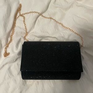 Ardene clutch